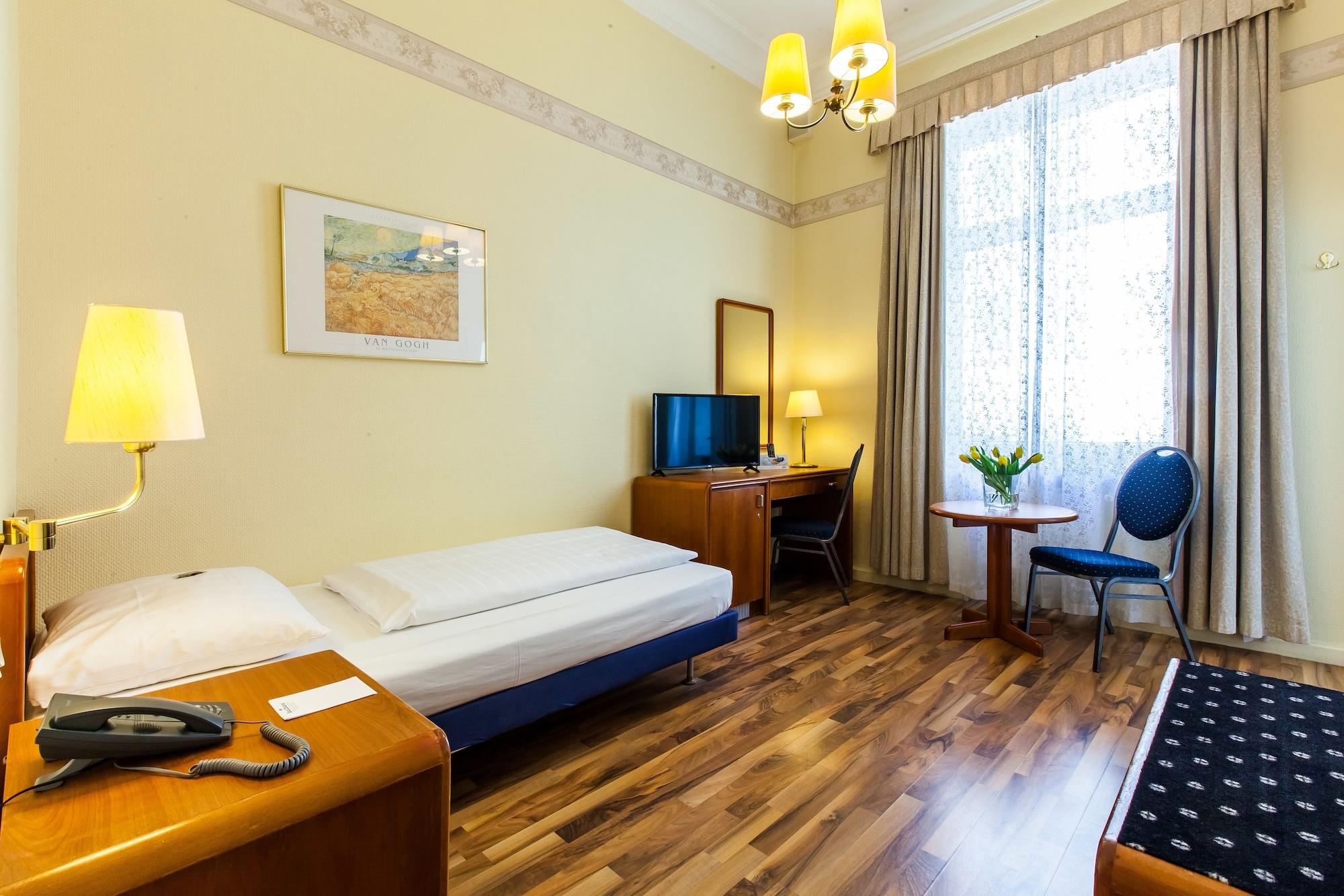 Monopol - Station Hotel 4*